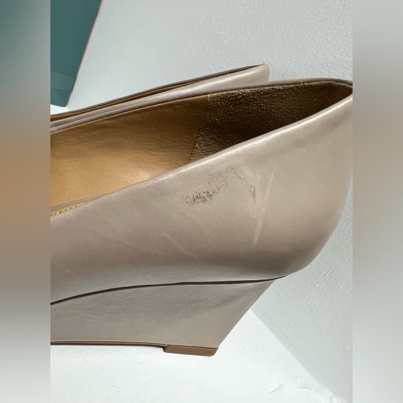 Tory Burch heels size 8 - Picture 6 of 7